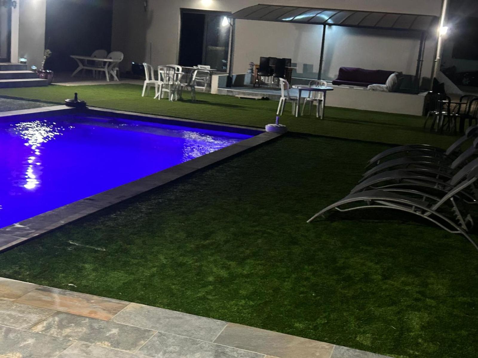 Grande Villa Avec Piscine Bompas  外观 照片